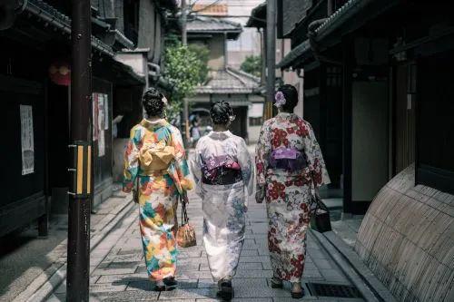 潮！中国游客最爱的3各地区全都加价冰球突破网站日本掀「加征住宿税」热(图4)
