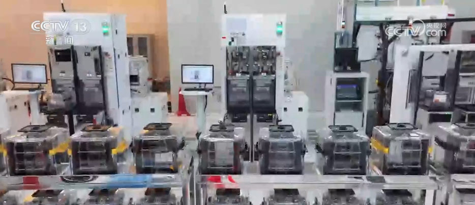 活力中国调研行 向“智”前行 传感“小方块”破解产业创“芯”密码(图5) 活力中国调研行 向“智”前行 传感“小方块”破解产业创“芯”密码(图5)